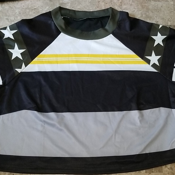 Two Piece Set - Picture 1 of 7